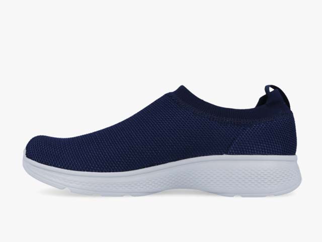 Sepatu skechers go outlet walk 4